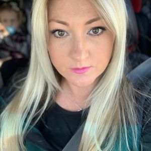 Meet your Posher, Agnes